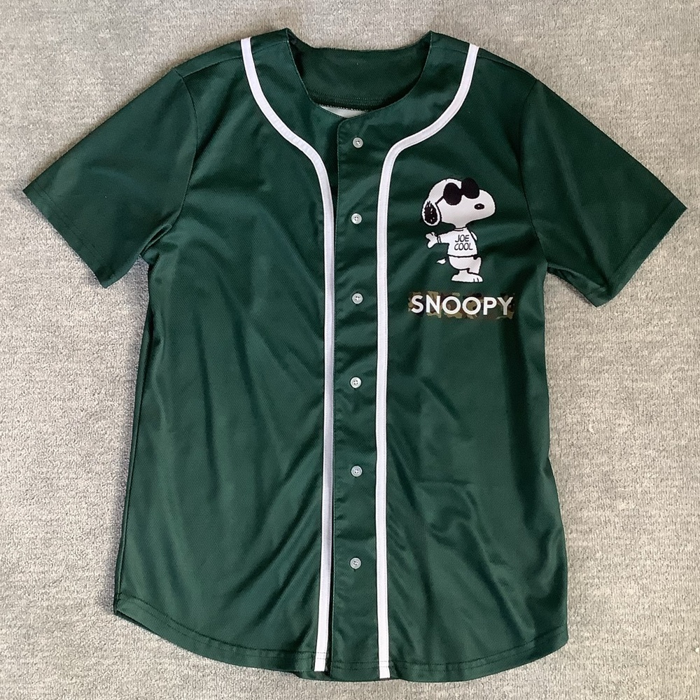 Peanuts Hybrid Snoopy “Joe Cool” Forest Green Baseball Jersey Sz. S